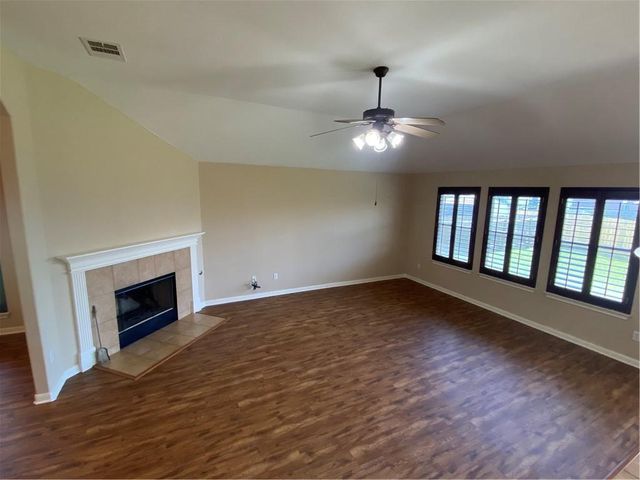 1013 Kensington Castle TRL, Pflugerville, TX 78660