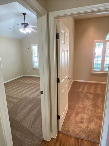 1013 Kensington Castle TRL, Pflugerville, TX 78660