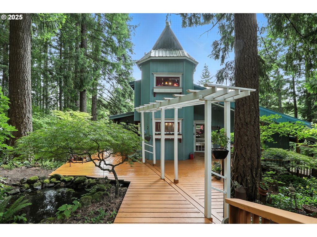 38060 Se WILDCAT MOUNTAIN Dr, Eagle Creek, OR 97022