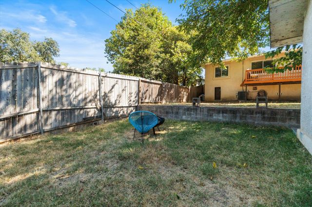 1514 Walbridge Street, Red Bluff, CA 96080