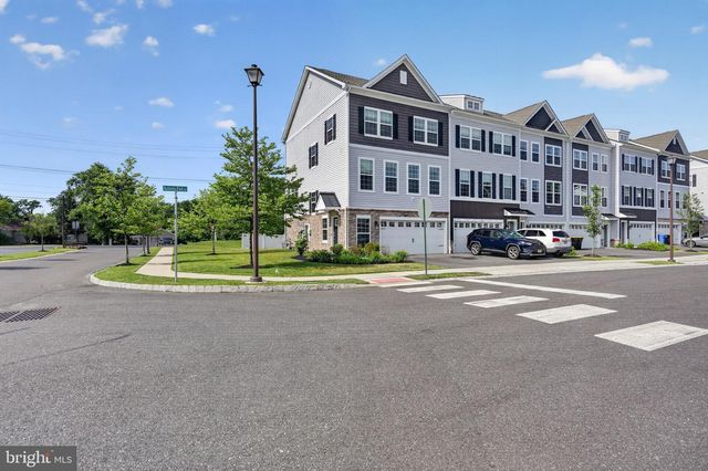 30 AUTUMN PARK DR, Medford, NJ 08055