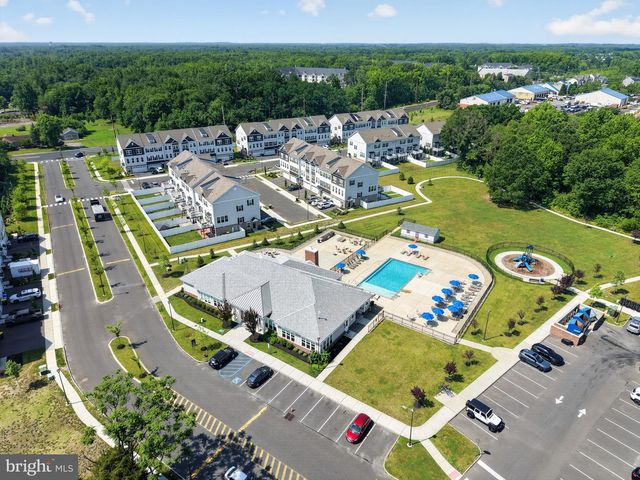 30 AUTUMN PARK DR, Medford, NJ 08055