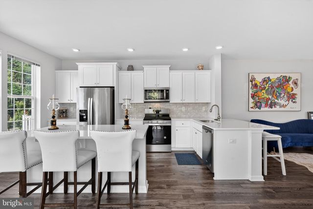 30 AUTUMN PARK DR, Medford, NJ 08055