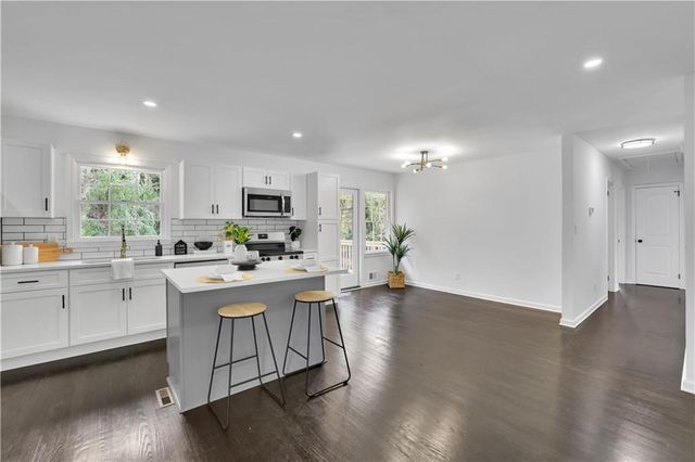 4399 Chelou Drive, Austell, GA 30106