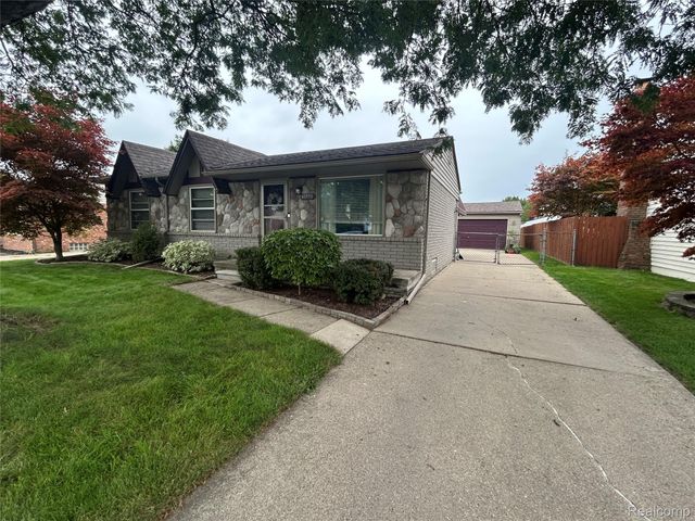 41950 Clayton Street, Clinton Charter Township, MI 48038