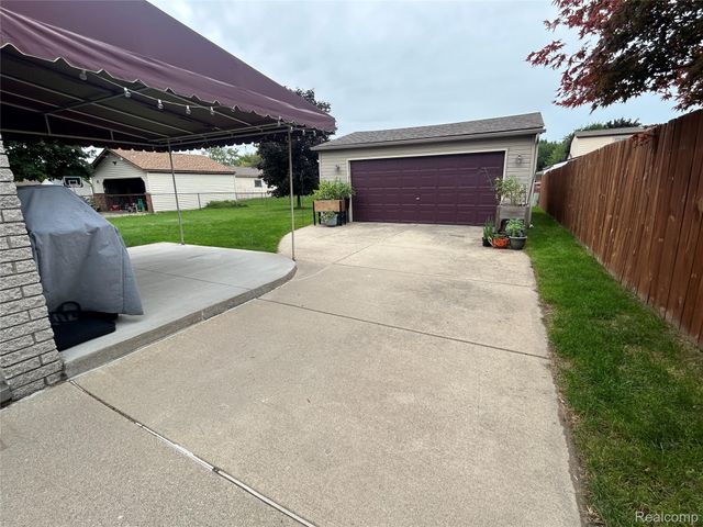 41950 Clayton Street, Clinton Charter Township, MI 48038