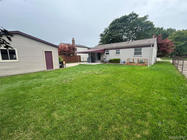 41950 Clayton Street, Clinton Charter Township, MI 48038