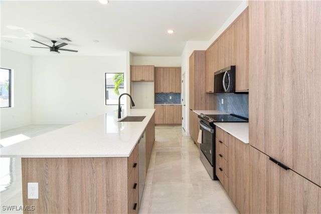 3922 NW 41st TER, Cape Coral, FL 33993