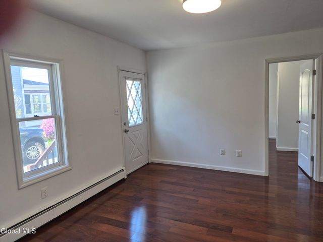22-24 Campbell Avenue, Castleton-on-hudson, NY 12033