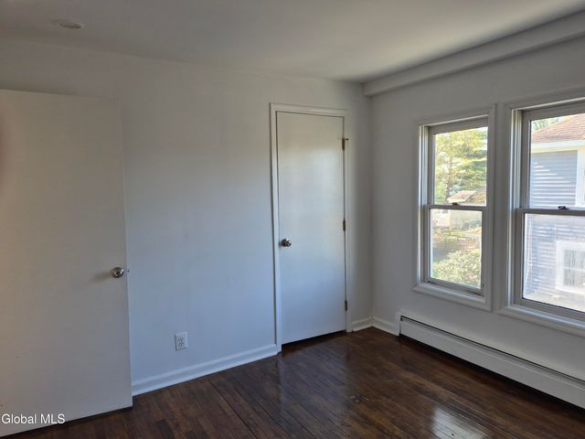 22-24 Campbell Avenue, Castleton-on-hudson, NY 12033