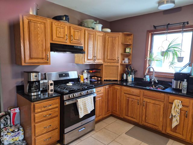 22-24 Campbell Avenue, Castleton-on-hudson, NY 12033