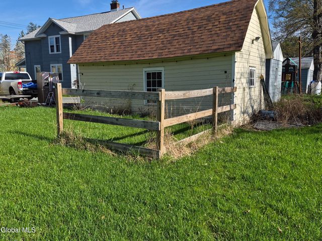 22-24 Campbell Avenue, Castleton-on-hudson, NY 12033