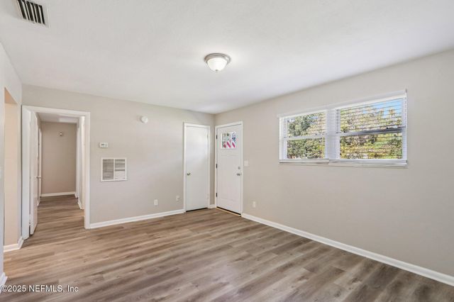 6770 TINKERBELL Lane, Jacksonville, FL 32210
