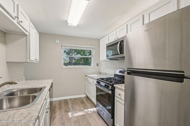 6770 TINKERBELL Lane, Jacksonville, FL 32210