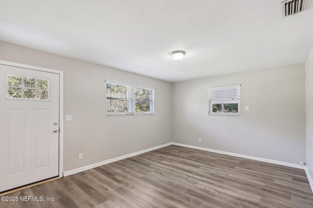 6770 TINKERBELL Lane, Jacksonville, FL 32210