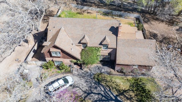 350 Applewood Road, Corrales, NM 87048