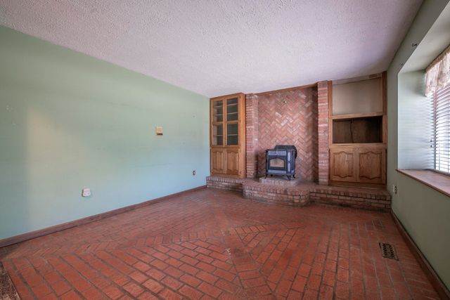 350 Applewood Road, Corrales, NM 87048