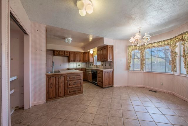 350 Applewood Road, Corrales, NM 87048