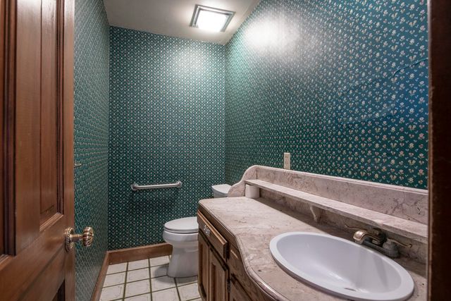 350 Applewood Road, Corrales, NM 87048