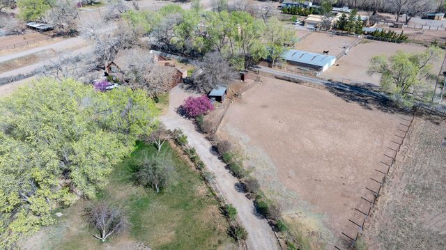 350 Applewood Road, Corrales, NM 87048