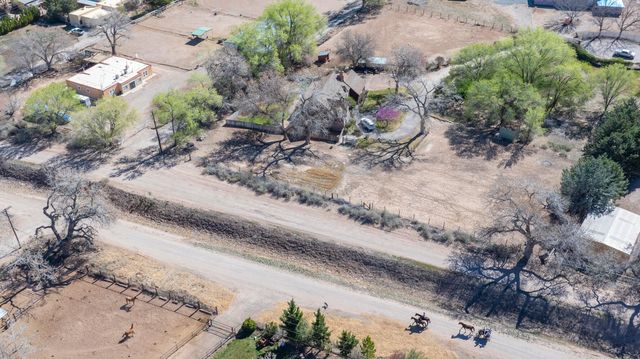 350 Applewood Road, Corrales, NM 87048