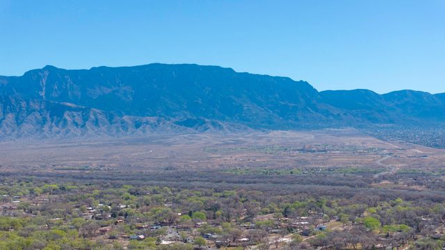 350 Applewood Road, Corrales, NM 87048