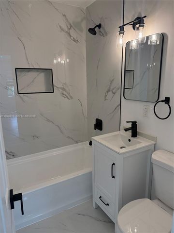 813 NW 6th Ave, Florida City, FL 33034