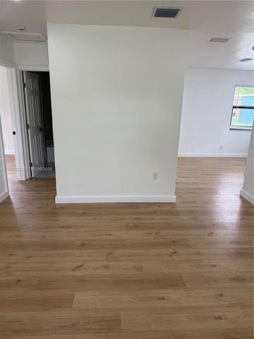 813 NW 6th Ave, Florida City, FL 33034