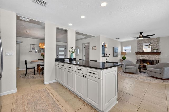 8848 SUNLIT COVE DRIVE NE, St Petersburg, FL 33702