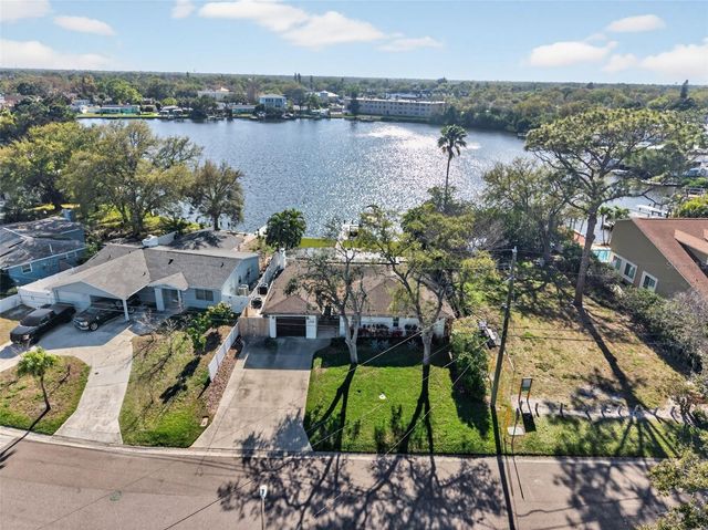 8848 SUNLIT COVE DRIVE NE, St Petersburg, FL 33702
