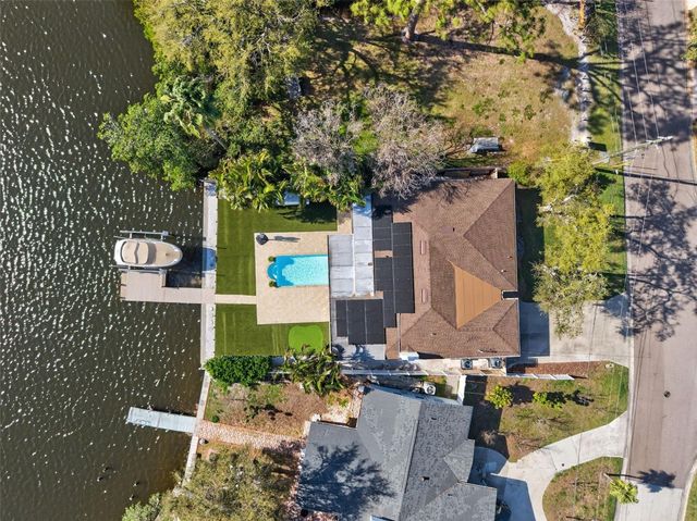 8848 SUNLIT COVE DRIVE NE, St Petersburg, FL 33702