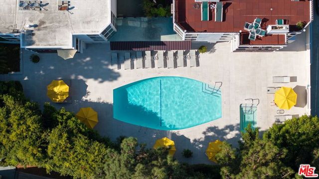 8530 Holloway Drive 222, West Hollywood, CA 90069