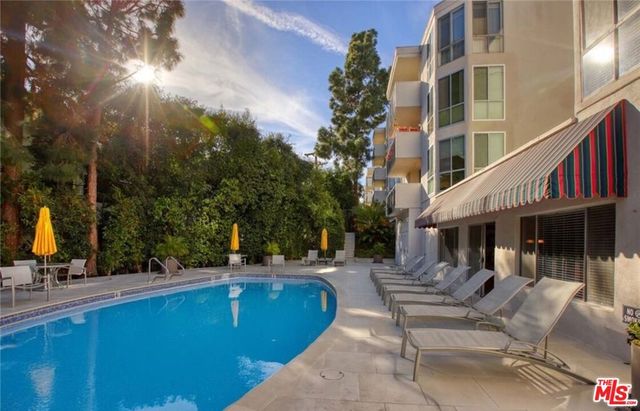 8530 Holloway Drive 222, West Hollywood, CA 90069