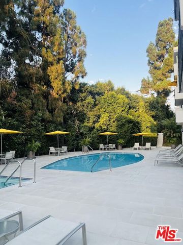 8530 Holloway Drive 222, West Hollywood, CA 90069