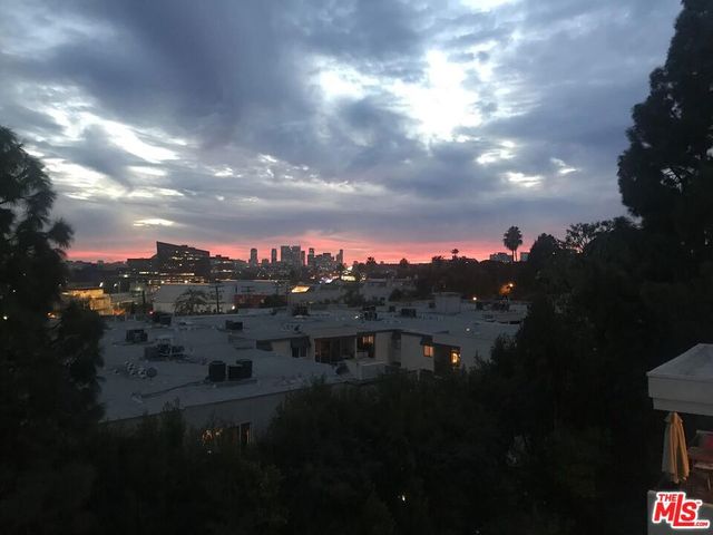 8530 Holloway Drive 222, West Hollywood, CA 90069