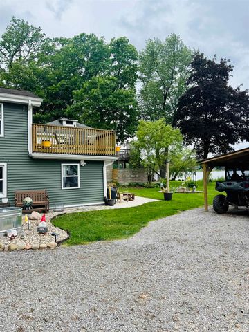 21 Ems R4e Lane, Pierceton, IN 46562