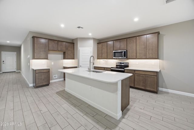 19045 W SHEFFER Avenue, Buckeye, AZ 85326