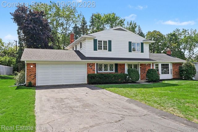4463 Westover Drive, West Bloomfield Charter Township, MI 48323