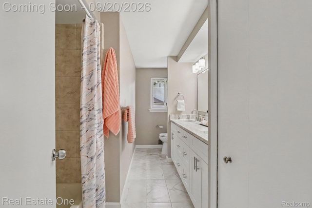 4463 Westover Drive, West Bloomfield Charter Township, MI 48323