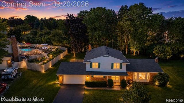 4463 Westover Drive, West Bloomfield Charter Township, MI 48323