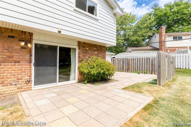 4463 Westover Drive, West Bloomfield Charter Township, MI 48323