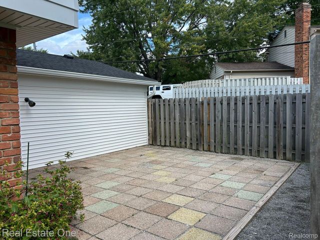 4463 Westover Drive, West Bloomfield Charter Township, MI 48323