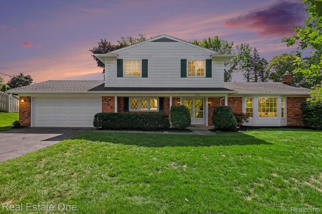 4463 Westover Drive, West Bloomfield Charter Township, MI 48323