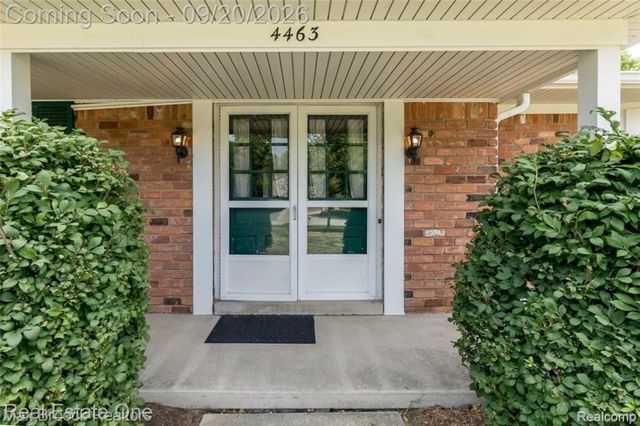 4463 Westover Drive, West Bloomfield Charter Township, MI 48323