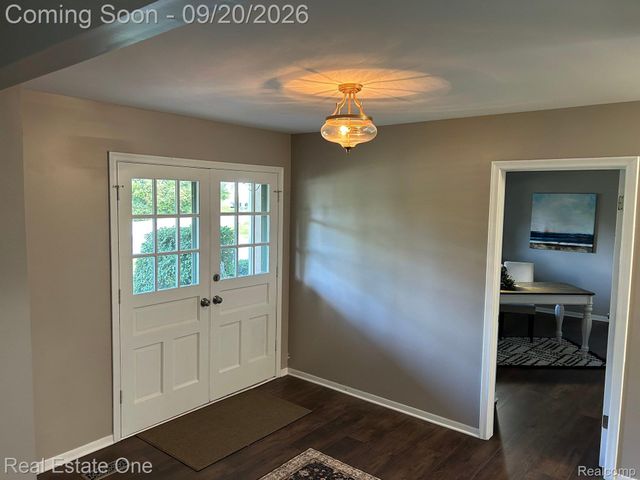 4463 Westover Drive, West Bloomfield Charter Township, MI 48323