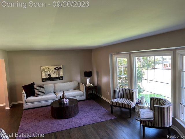 4463 Westover Drive, West Bloomfield Charter Township, MI 48323