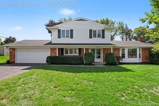 4463 Westover Drive, West Bloomfield Charter Township, MI 48323