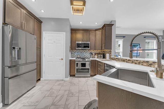 3146 IRMA CT, Suitland, MD 20746