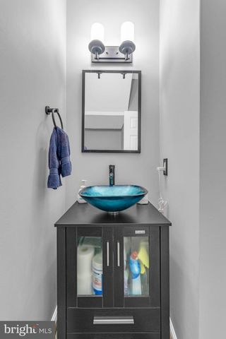 3146 IRMA CT, Suitland, MD 20746