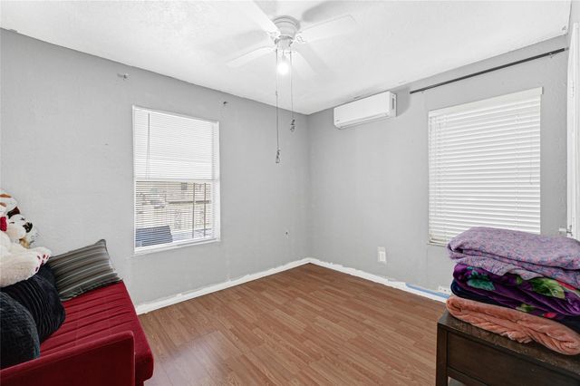 10526 Palestine Street, Jacinto City, TX 77029